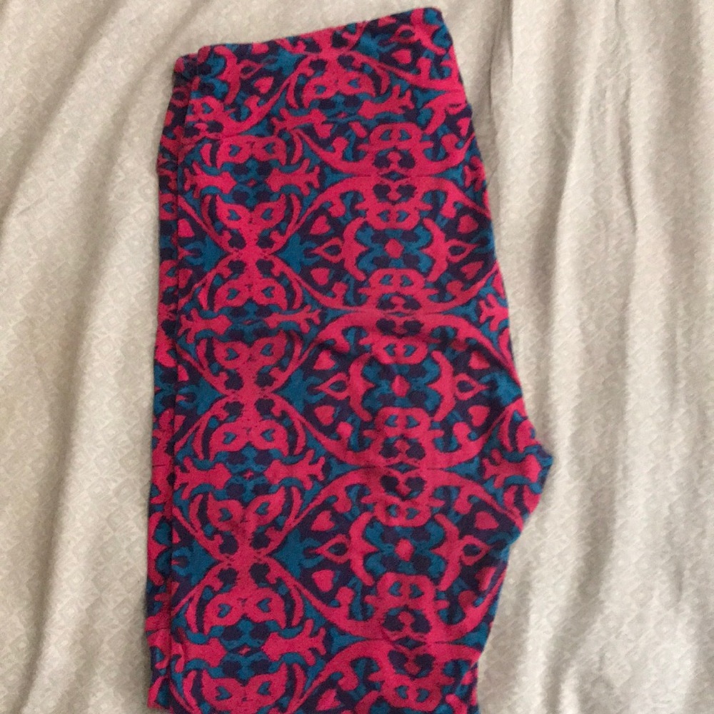 TC LuLaRoe leggings!!